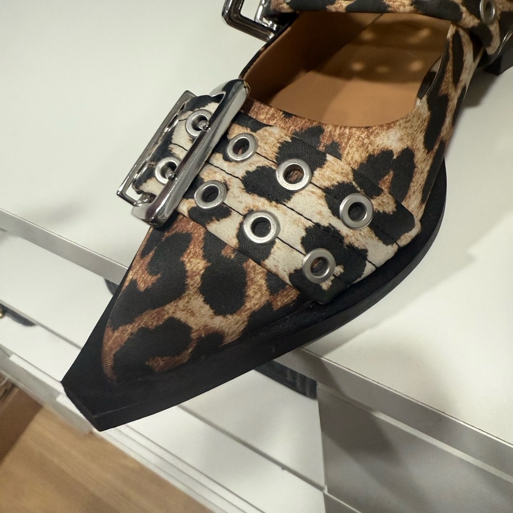 Ganni Leopard Print Buckle Slingback Flats - Picture 5 of 13